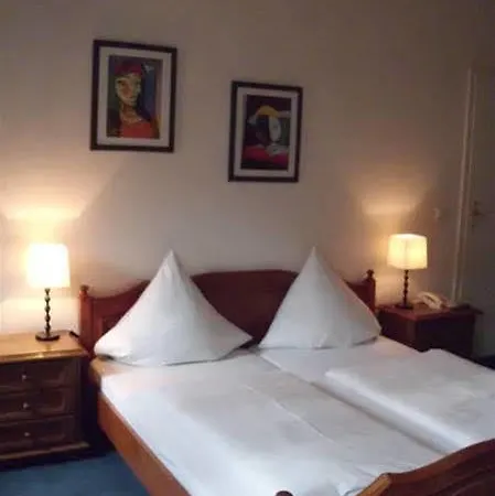 Hotel Badischer Hof 3*